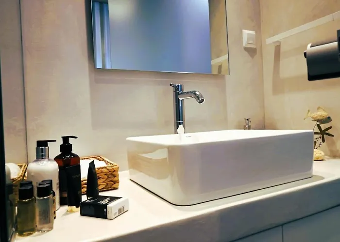 Bluewave Lux House אורנוס